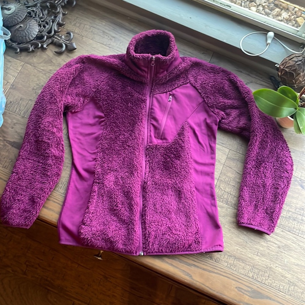 Columbia Woman’s Fuzzy Full Zip Jacket Size Small Magenta Purple Pink GUC